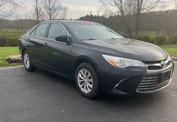 TLC Car Market - 2016 Toyota Camry Hybrid For Rent✅🚕