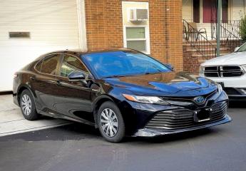 TLC Car Market - 2017 Toyota Camry Hybrid For Rent